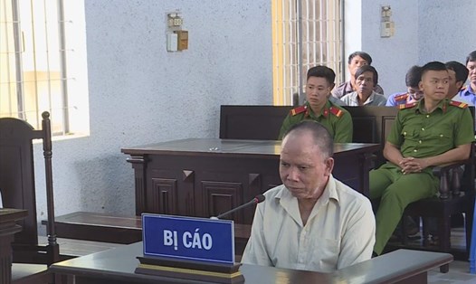Bị cáo Y Nanh Niê tại phiên tòa. Ảnh: HL
