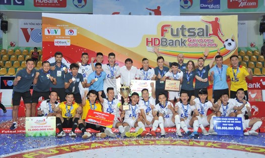 CLB Thái Sơn Nam có chức vô địch thứ 4 liên tiếp, và là chức vô địch thứ 9 của mình ở giải VĐQG. Ảnh: TSB