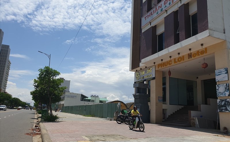 Cả chục lô đất liền kề ven biển, sát vách sân bay quân sự Nước Mặn, Đà Nẵng bị người Trung Quốc thâu tóm. Ảnh: H.V