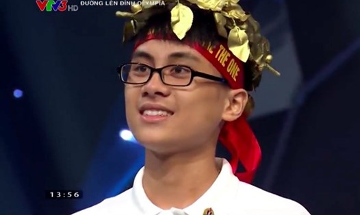 Nguyễn Xuân Huy (THPT Thăng Long, Hà Nội) giành chiến thắng tại cuộc thi đầu tiên Olympia năm thứ 20.