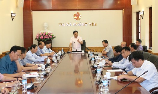 Chủ tịch UBND tỉnh Quảng Ninh Nguyễn Văn Thắng phát biểu trong buổi làm việc với Thị xã Quảng Yên. Ảnh: BQN