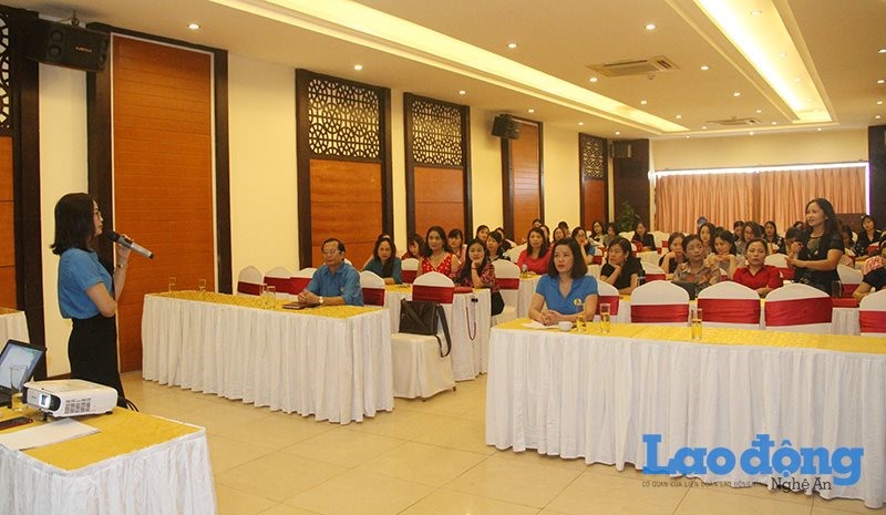Toàn cảnh buổi tập huấn nâng cao kỹ năng công tác nữ công - Ảnh: Hoàng Yến