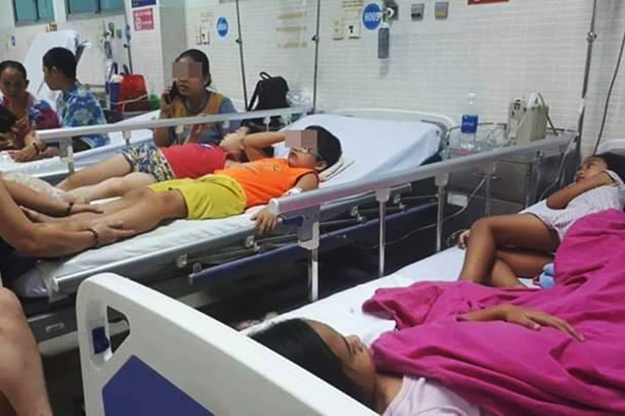 Một số bệnh viện tại các tỉnh thành phía Nam đang bị “đứt” nguồn cung cấp thuốc điều trị sốt xuất huyết là dịch cao phân tử HES 200.000 dalton 6%. Ảnh: BỆNH VIÊN CUNG CẤP