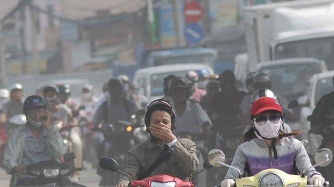 Hà Nội có chất lượng không khí xấu nhiều ngày qua. Ảnh: TTXVN.