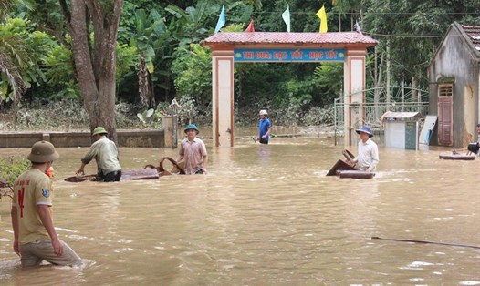 Một trường học ở miền núi Nghệ An bị ngập do mưa lũ vào cuối năm 2018. Ảnh: PV