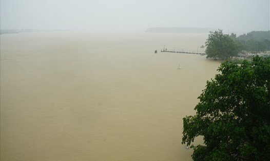 Mưa lũ, độ đục nước sông Lam tăng lên 25 lần. Ảnh: Q.Đại