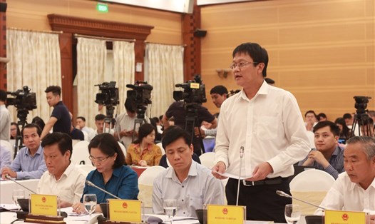 Thứ trưởng Bộ Giáo dục và Đào tạo Lê Hải An trả lời câu hỏi liên quan tới việc hoãn thanh tra Trường Đại học Đông Đô. Ảnh: Trần Vương