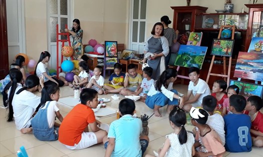 Vui Tết Trung thu cùng các trẻ em tại làng SOS Thái Bình. Ảnh: Khánh Linh