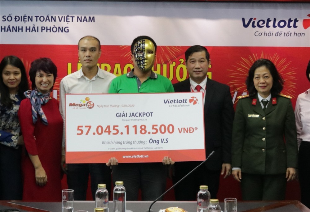 Tài xế công nghệ trúng Jackpot hơn 57 tỉ đồng. Ảnh TL