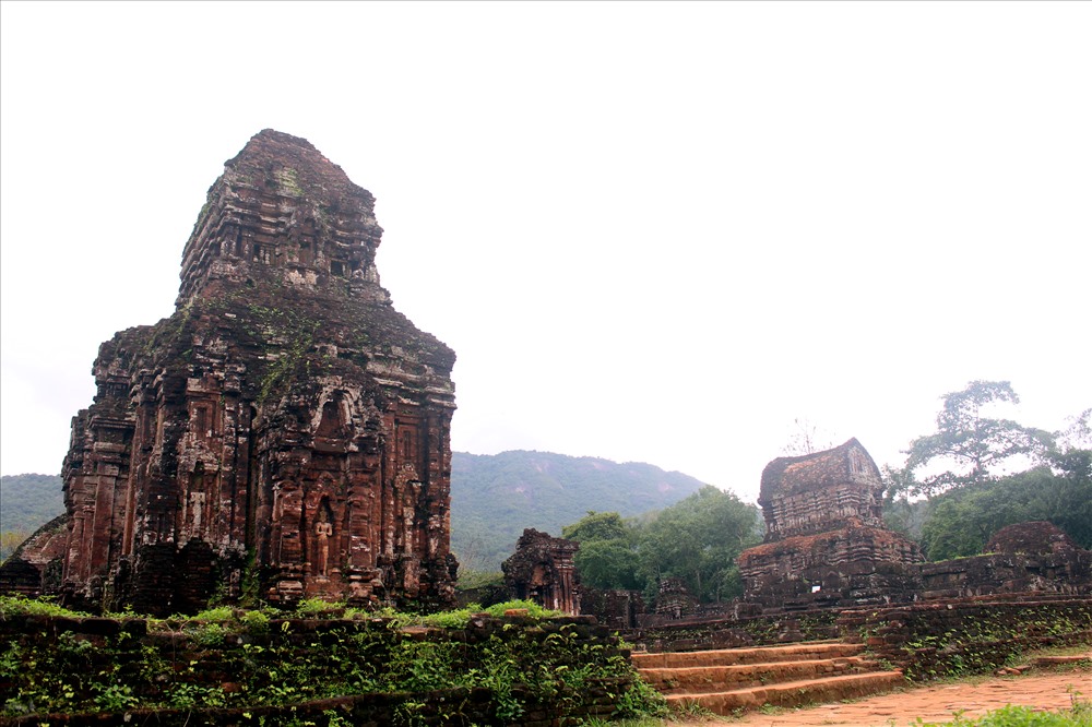 អាថ៍កំបាំង ប៉មចាម ចំណាស់មួយពាន់ឆ្នាំ នៅចំកណ្តាលដីបរិសុទ្ធ