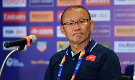 Huấn luyện viên Park Hang-seo nhận trách nhiệm sau trận thua. Ảnh: VFF