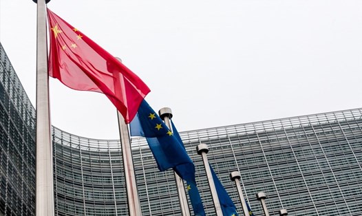 Các quan chức thương mại Châu Âu đang đàm phán một hiệp định đầu tư của riêng họ với Trung Quốc. Ảnh: Bloomberg