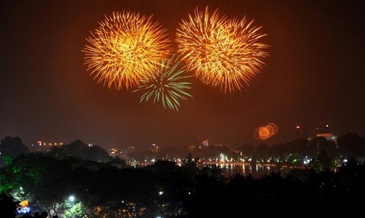 Hà Nội tổ chức 30 điểm bắn pháo hoa trong dịp Tết Nguyên đán Canh Tý 2020. Ảnh:LĐO.