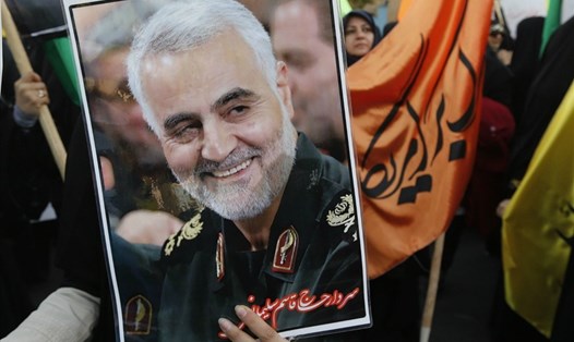 Tướng Qasem Soleimani được ca ngợi là một người anh hùng ở Iran. Ảnh: Tablet Magazine