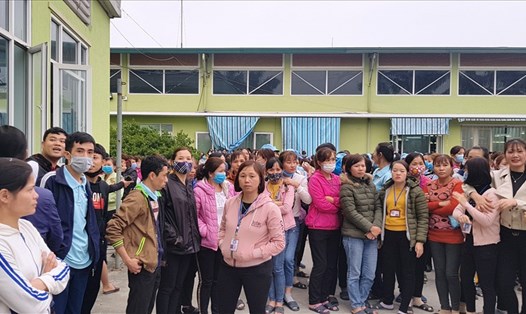 Gần 1.000 công nhân Công ty TNHH YG Vina đình công vào chiều ngày 31.1. Ảnh: NT