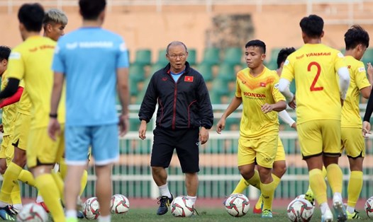 Huấn luyện viên Park Hang-seo sẽ rút ra nhiều bài học cho U23 Việt Nam. Ảnh: H.P