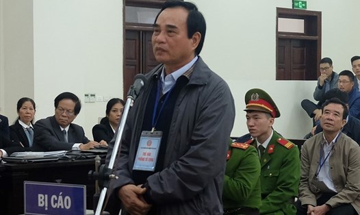 Cựu Chủ tịch UBND TP.Đà Nẵng - Văn Hữu Chiến tại tòa.