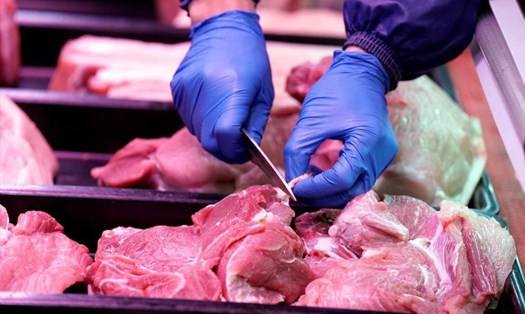 Việt Nam chủ yếu nhập khẩu thịt lợn từ các nước có ngành chăn nuôi phát triển như Ba Lan, Đức, Pháp, Mỹ và Hà Lan. Ảnh: Reuters.