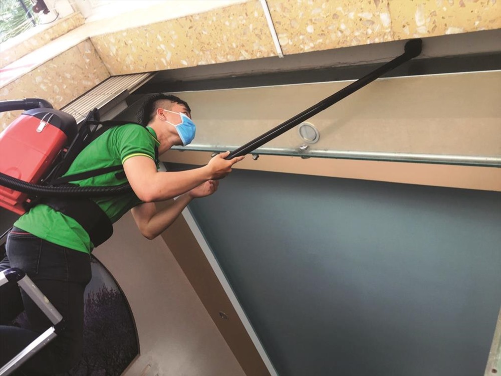 Dọn nhà ngày Tết thật sự là áp lực của nhiều gia đình. Ảnh: Ngọc Giang (An Giang)