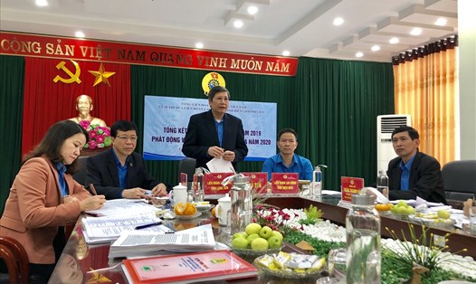 Phó Chủ tịch Thường trực Tổng LĐLĐVN Trần Thanh Hải phát biểu chỉ đạo tại Hội nghị. Ảnh: V.L