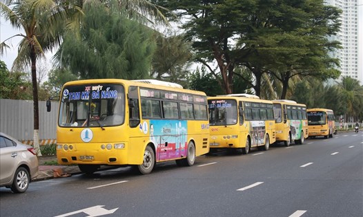 Trong quý I/2020, Đà Nẵng sẽ điều chỉnh lộ trình không cho các tuyến xe buýt Đà Nẵng - Quảng Nam vào nội đô. Ảnh: P.V