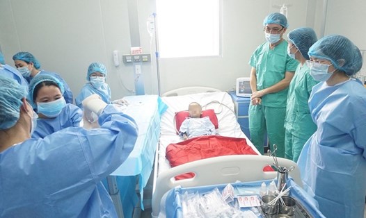 Bệnh viện Trung ương Huế vừa thực hiện thành công ca ghép tế bào gốc đầu tiên tại khu vực miền Trung -Tây Nguyên cho một bệnh nhi bốn tuổi. Ảnh: BV cung cấp.