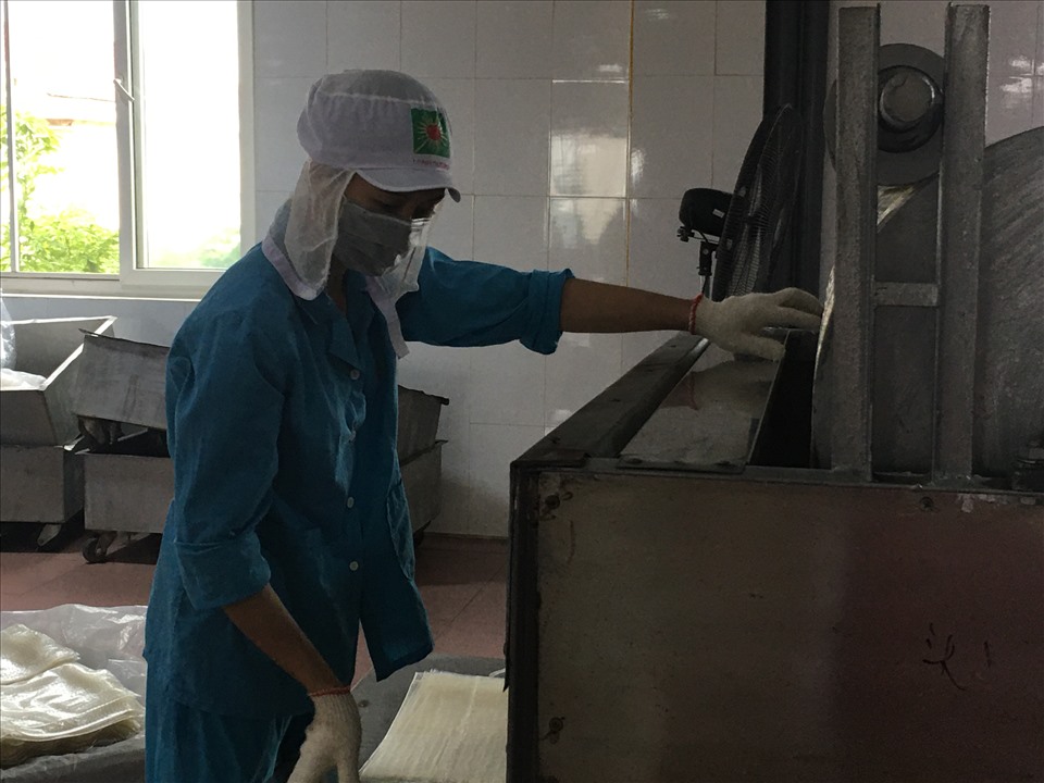 Sớm công khai phương án trả lương, thưởng, phúc lợi Tết Tân Sửu 2021 để CNLĐ biết, yên tâm làm việc. (Ảnh minh hoạ). Ảnh: Hải Anh