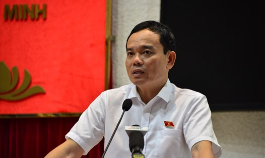 Ông Trần Lưu Quang, Phó bí thư thường trực Thành ủy TPHCM trả lời các ý kiến của cử tri về thành lập Thành phố Thủ Đức.  ẢNH: S.Đ