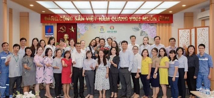 Công đoàn Công ty CP Phân bón Dầu khí Cà Mau (PVCFC) tổ chức  tọa đàm nhân kỷ niệm 90 năm ngày thành lập Hội Liên hiệp phụ nữ Việt Nam (20.10). Ảnh: CĐ DK
