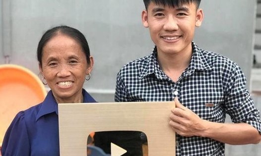 Con trai bà Tân Vlog liên tiếp bị Thanh tra Sở TTTT Bắc Giang xử phạt hành chính do đăng tải nội dung clip phản cảm. Ảnh FBNV