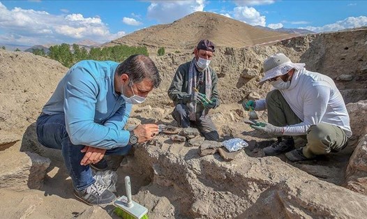 Các nhà khoa học phát hiện dấu vết cuộc sống cổ đại từ 5.000 trước ở tỉnh Van, Thổ Nhĩ Kỳ. Ảnh: Hurriyet Daily News