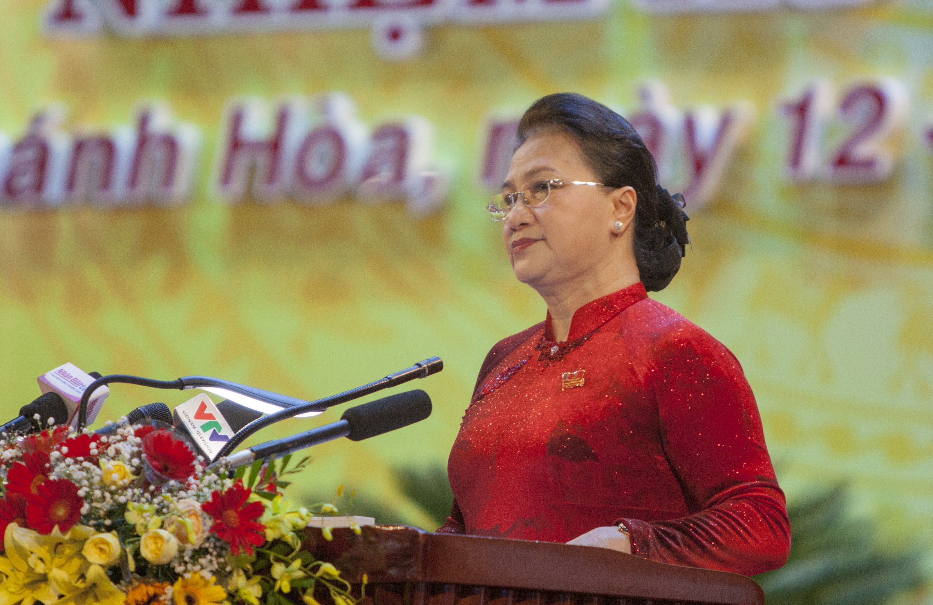 Chủ tịch Quốc hội Nguyễn Thị Kim Ngân phát biểu chỉ đạo tại Đại hội Đảng bộ tỉnh Khánh Hòa.