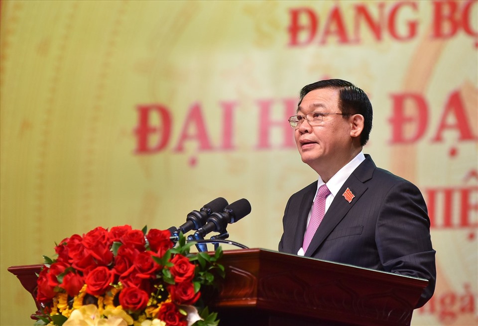 Bí thư Thành ủy Hà Nội Vương Đình Huệ phát biểu bế mạc Đại hội. Ảnh: Phạm Đông