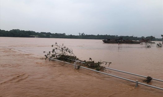 Bão số 7 gây mưa lớn, ngập tại các tỉnh miền Trung.