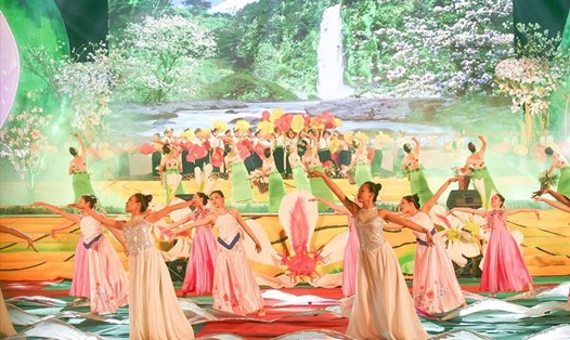 Điện Biên tổ chức lễ hội hoa ban vào tháng 3.2021. Ảnh: Điện Biên