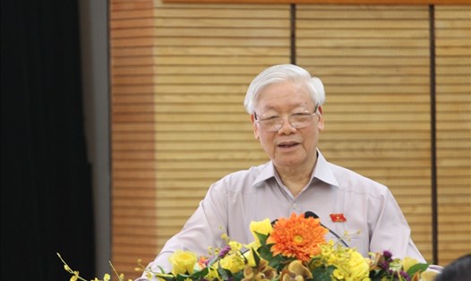 Tổng Bí thư, Chủ tịch Nước Nguyễn Phú Trọng tiếp xúc cử tri tại đơn vị bầu cử số 1. Ảnh T.Vương