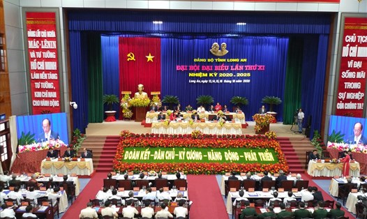 Toàn cảnh phiên khai mạc Đại hội lần thứ XI Đảng bộ tỉnh Long An. Ảnh: k.Q