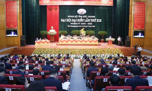 Khai mạc Đại hội đại biểu Đảng bộ tỉnh Bắc Giang lần thứ XIX. Ảnh: BBG