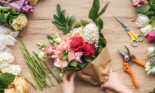 Một bó hoa luôn là lựa chọn lý tưởng dành tặng mẹ nhân dịp 20.10. Ảnh nguồn: Pixabay.