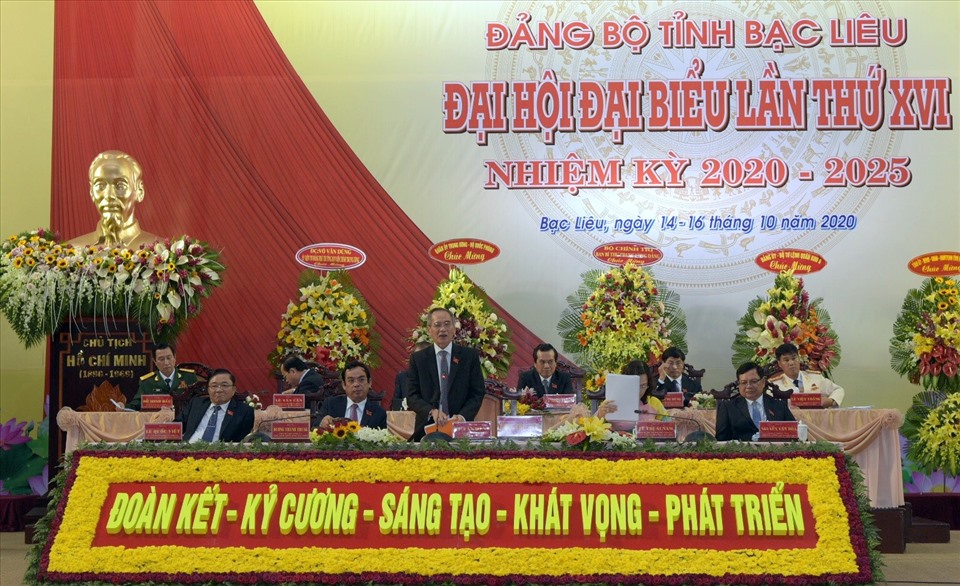 Đại hội Đại biểu Đảng bộ tỉnh Bạc Liêu lần thứ XVI, nhiệm kỳ 2020 -2025 chính thức bế mạc. Ảnh: Nhật Hồ