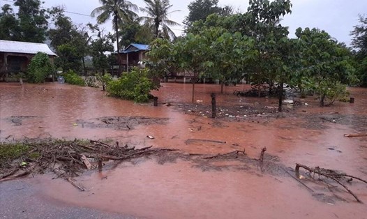 Hình ảnh mưa bão gây lũ lụt tại miền Trung. Ảnh: Bộ Tư lệnh Biên phòng cung cấp