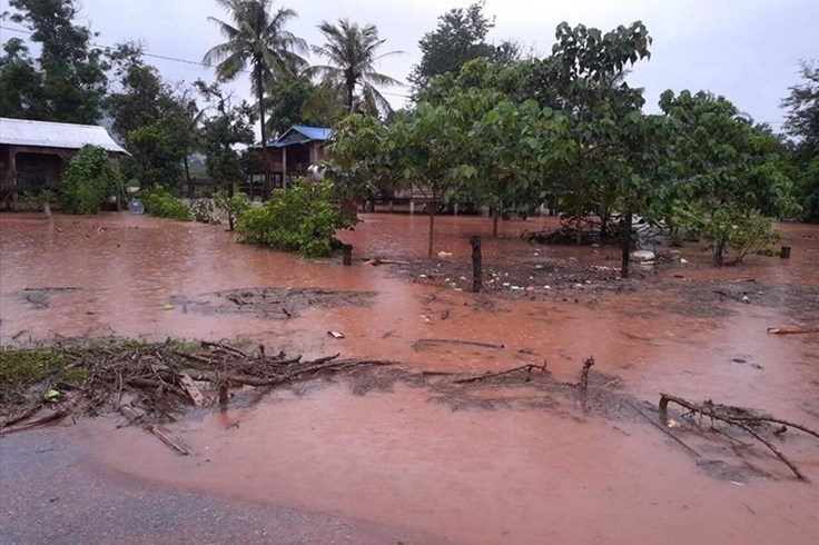 Trung ương Đoàn kêu gọi thanh niên "San sẻ yêu thương cùng miền Trung" Trung ương Đoàn kêu gọi thanh niên "San sẻ yêu thương cùng miền Trung"