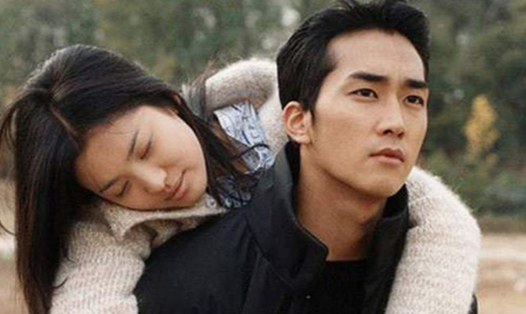 Phim Hàn Quốc “Trái tim mùa thu” đã lấy cạn nước mắt của khán giả Châu Á. Ảnh nguồn: Mnet.