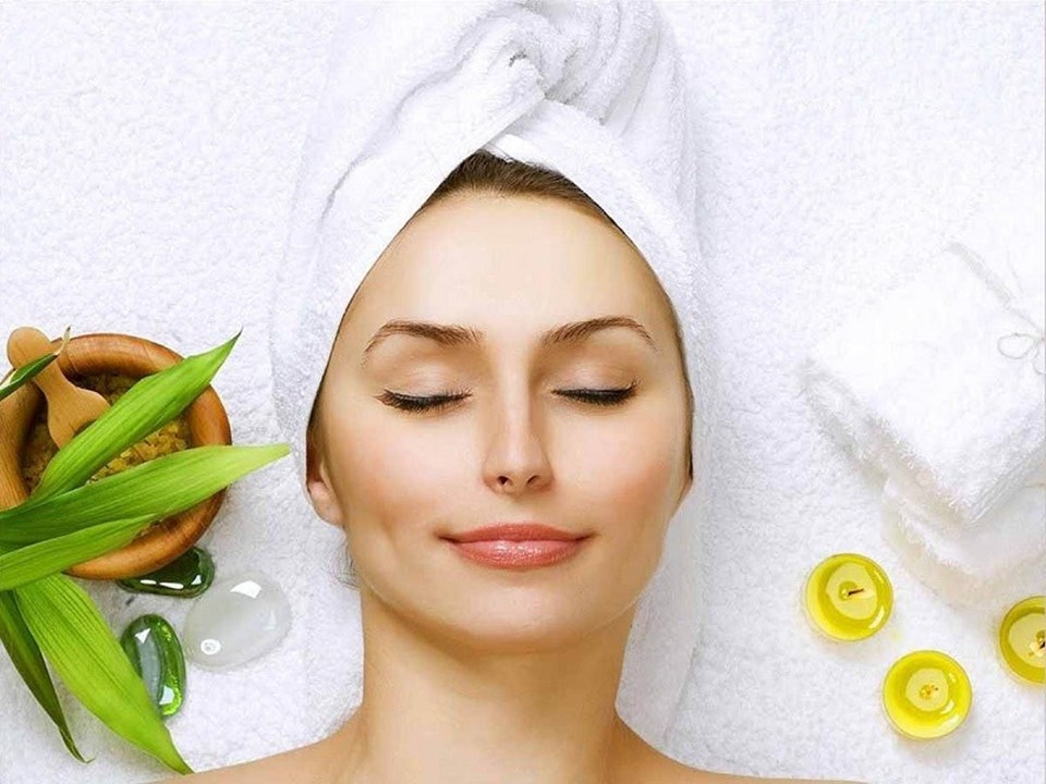 Chăm sóc da mặt mùa hanh khô rất quan trọng. Chăm sóc da mặt mùa hanh khô rất quan trọng.