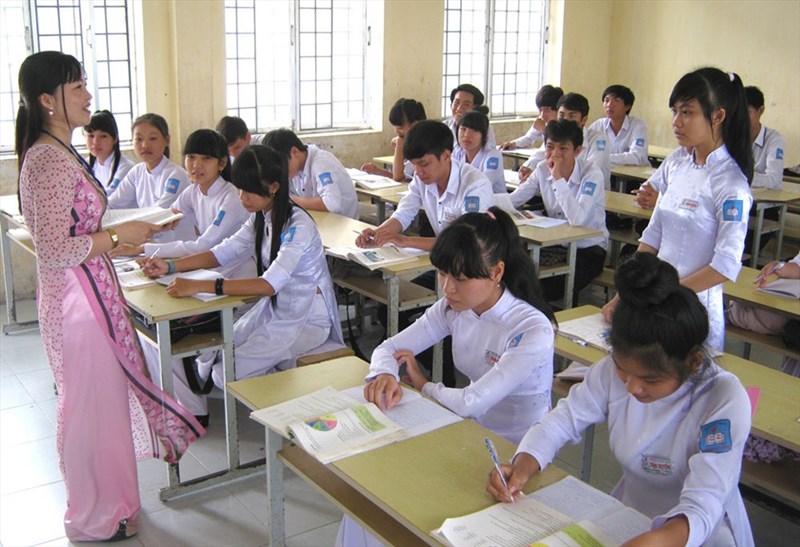 Giáo viên cấp 2, cấp 3 cần lưu ý 5 quy định mới từ 1.11