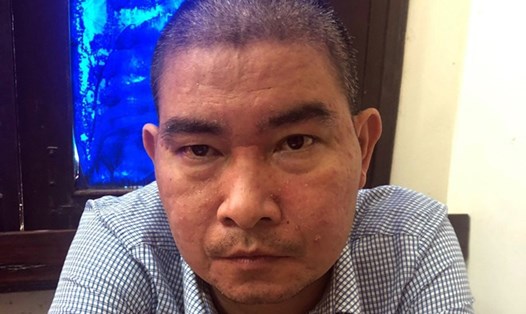 Đặng Mạnh Hùng - bị cáo buộc đâm chết vợ vì ghen tuông. Ảnh: Q.Trường.