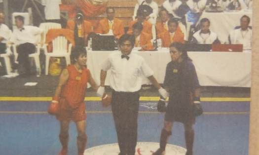 Nữ trinh sát Ngô Thị Hà khi còn là một vận động viên thể thao (áo đỏ, bên trái). Ảnh: NVCC.