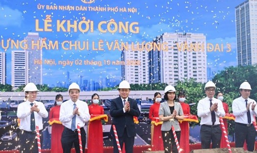 Lễ khởi công xây dựng dự án hầm chui Lê Văn Lương - Vành đai 3. Ảnh: Phạm Thành