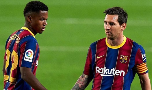 2 ngôi sao đại diện cho 2 thế hệ ở Barca đều ghi dấu ấn ở trận đấu ra quân tại Champions League 2020-21. Ảnh: Getty Images