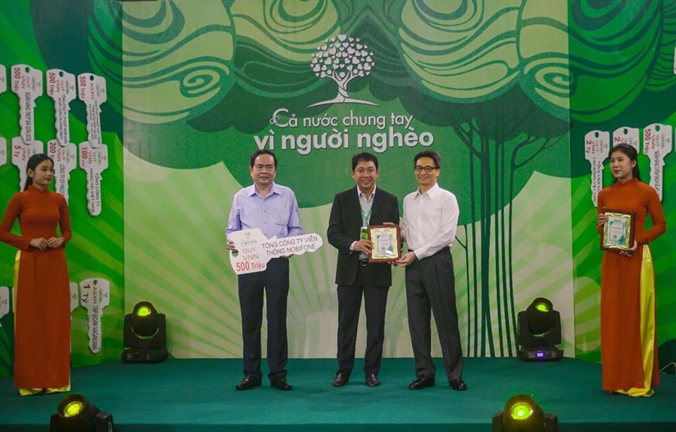 MobiFone thường xuyên tổ chức chuỗi chương trình “An sinh xã hội và phát triển cộng đồng”